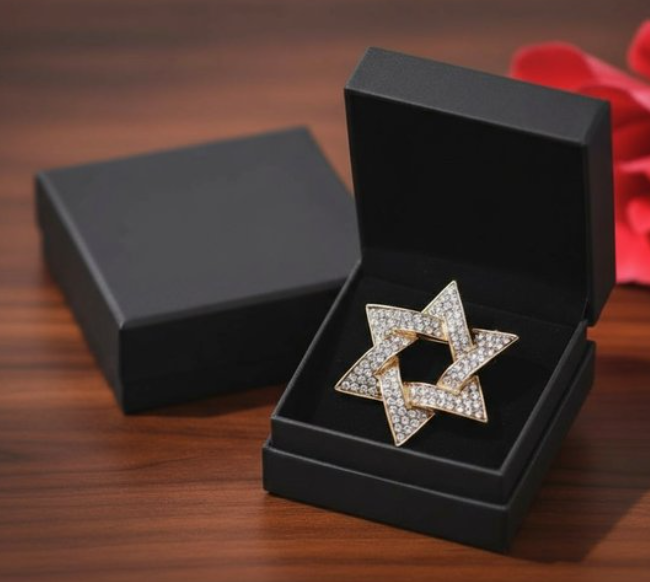 Zeshoekige Ster Broche goudkleurig - Betach Boetiek